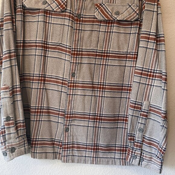Patagonia Men's Long-Sleeved Midweight Fjord Flannel Shirt - Picture 3 of 6